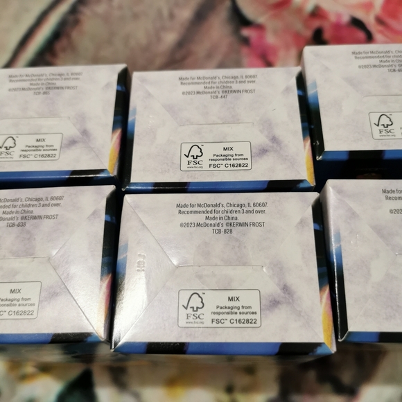 SEALED McDonalds 2023 The Artist Box  McNugget Buddies Complete set of 6 NIB - Picture 6 of 7